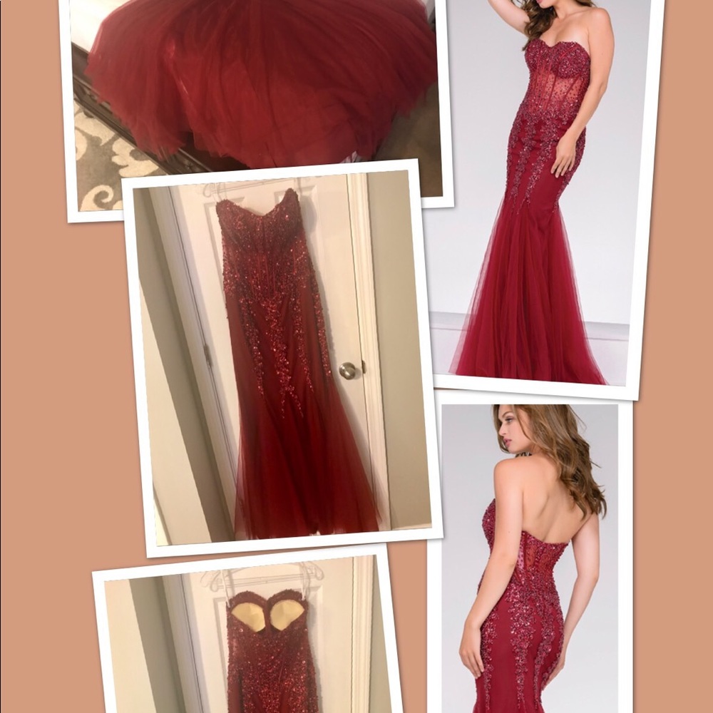 Jovani Gown - Picture 2 of 3